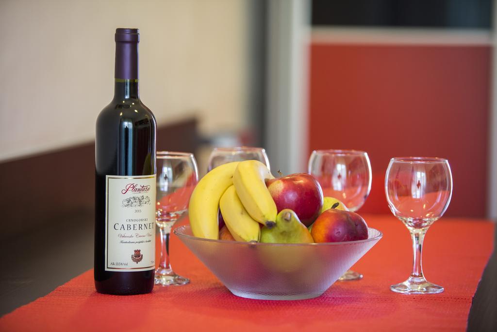 R-Club Old Town Apartments 부드바 외부 사진