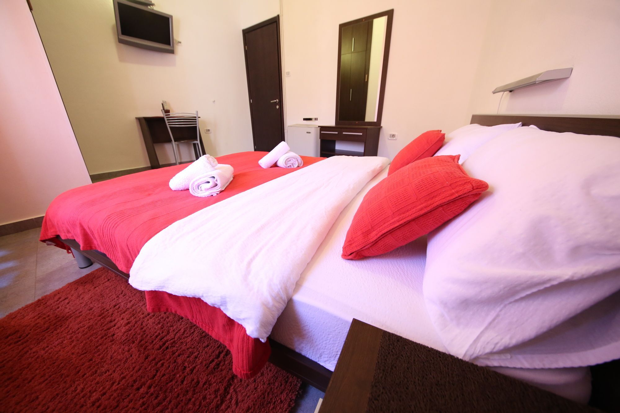 R-Club Old Town Apartments 부드바 외부 사진